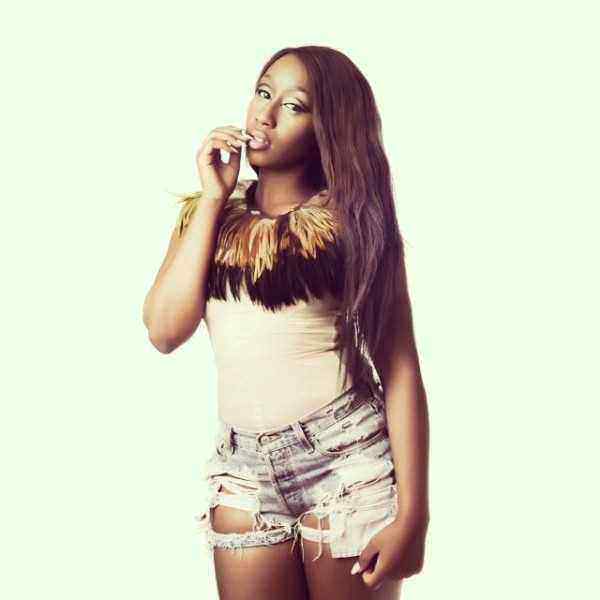 Victoria-Kimanis-Photoshoot-MPmania-5