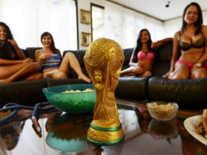 Desnudando-la-Noticia-MPmania.com_1