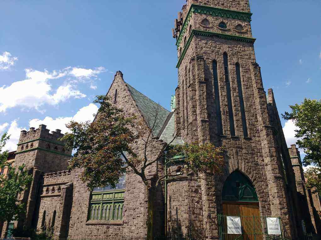 Review of Motorolla’s Flagship Phone; Moto G 2015