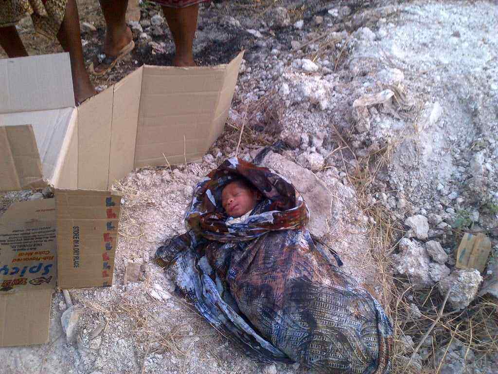 Abandoned Day Old Baby-MPmania 3