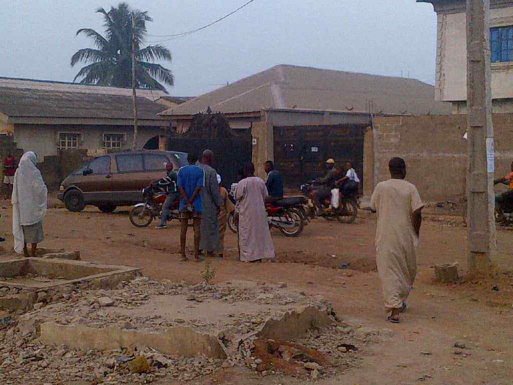 Abandoned Day Old Baby-MPmania 5