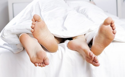 UK study shows Netflix, phones & social media; the causes of more sex now