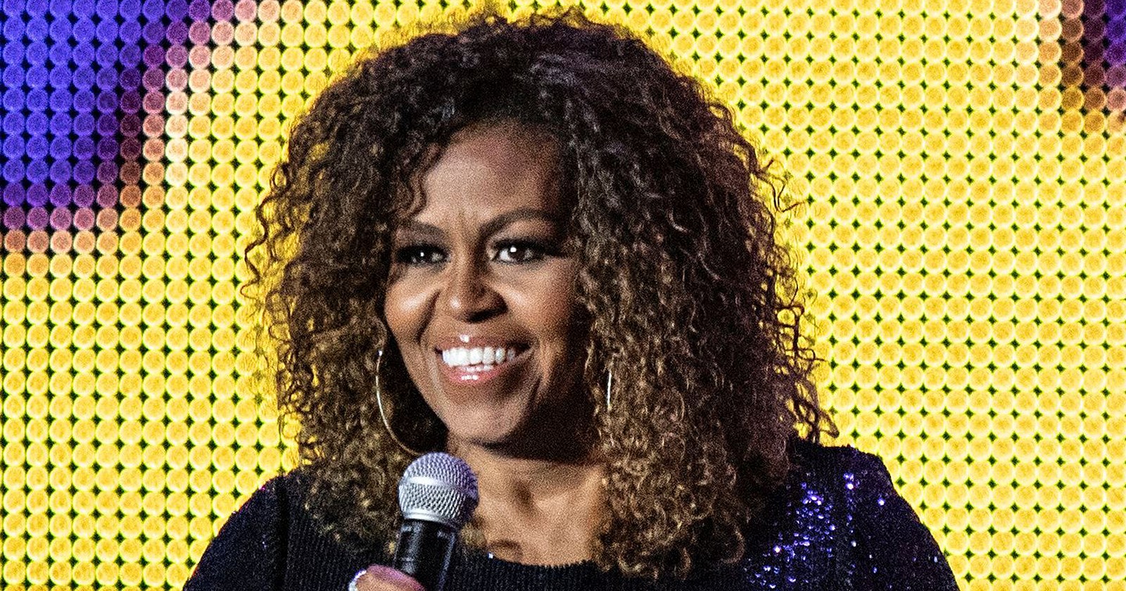 Michelle Obama shows off muscular abs in gym photos