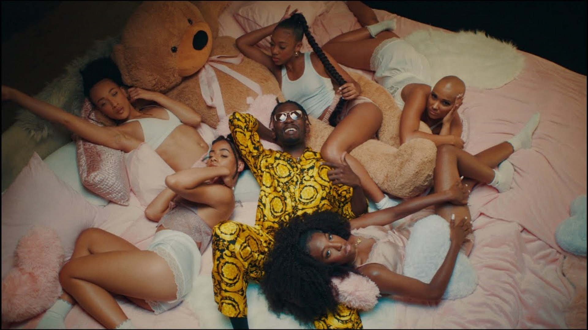 Mr Eazi Lento (video)