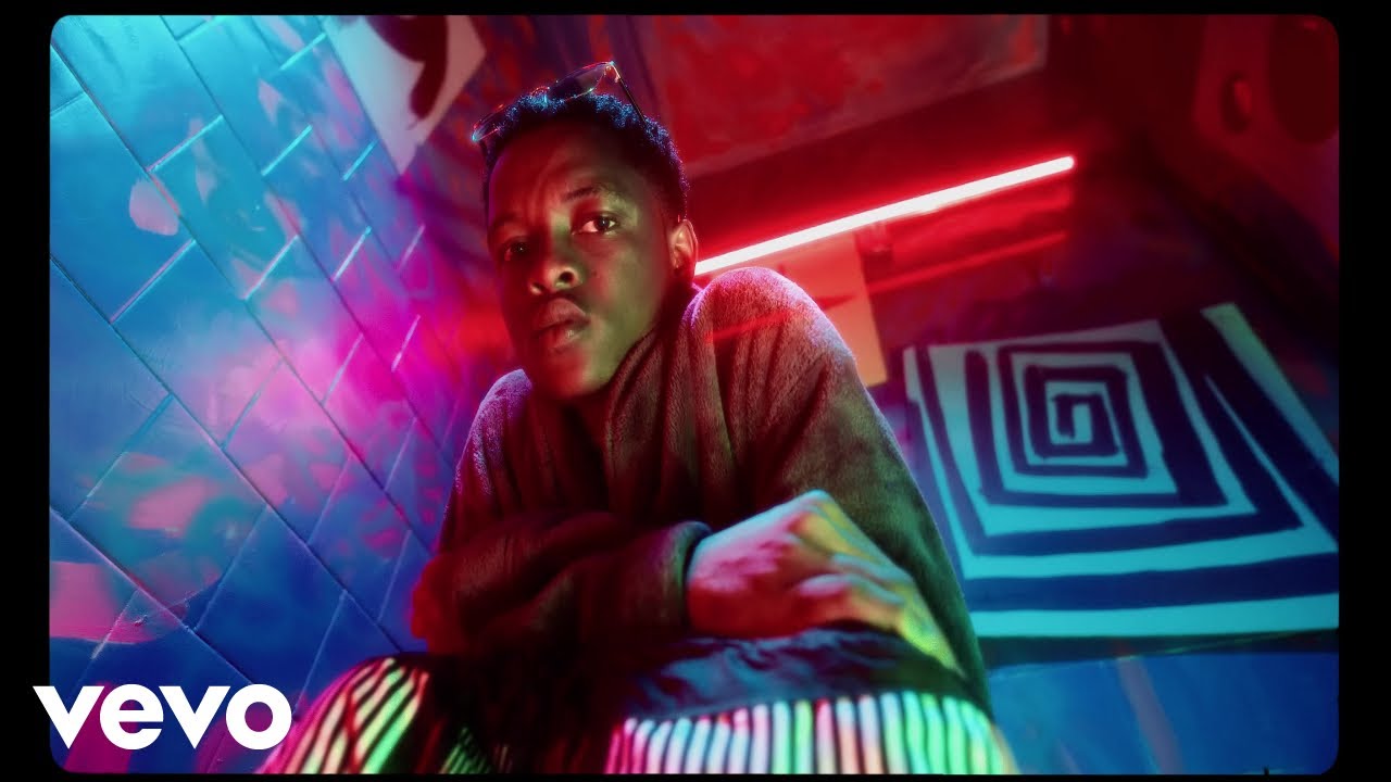 Olamide Loading (video)