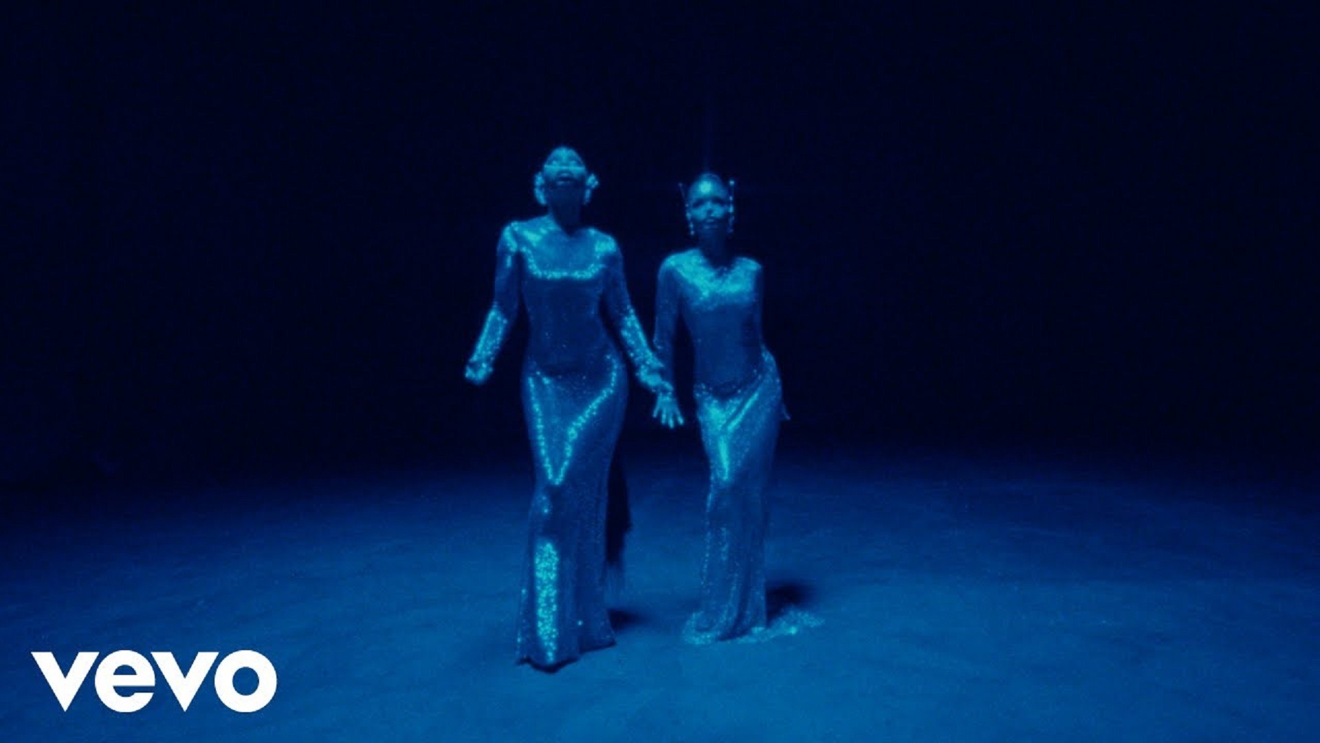 Chloe & Halle Ungodly Hour