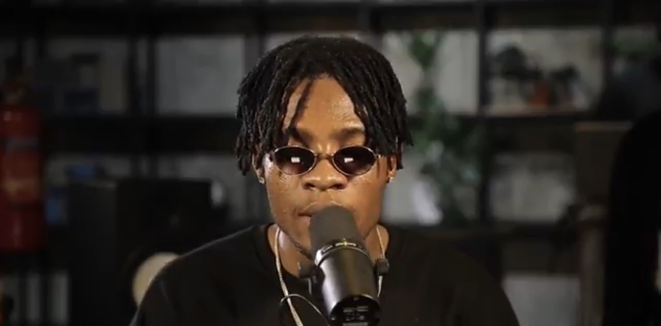 Joeboy Performs Songs From “somewhere Between Beauty & Magic” On Deezer Live