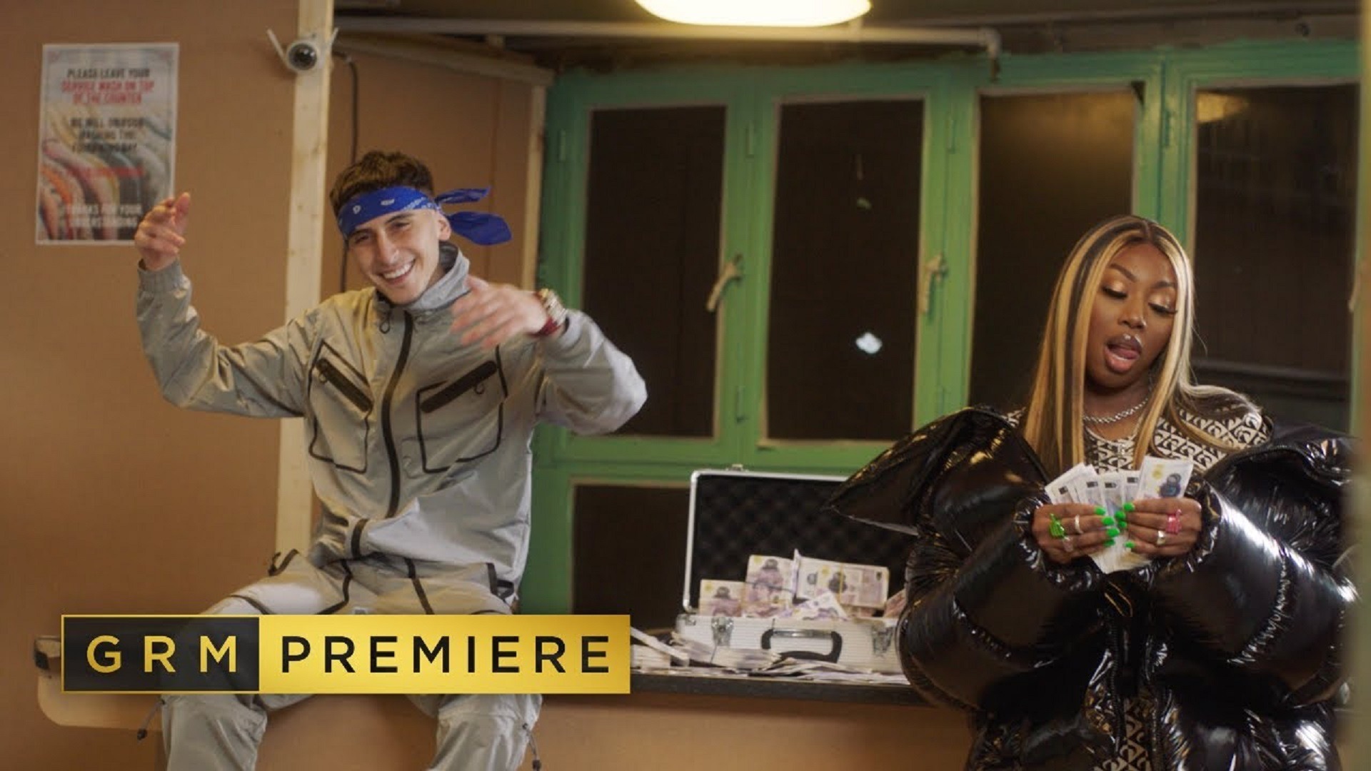 Geko, Ms. Banks & Backroad Gee Woi Oi (video)