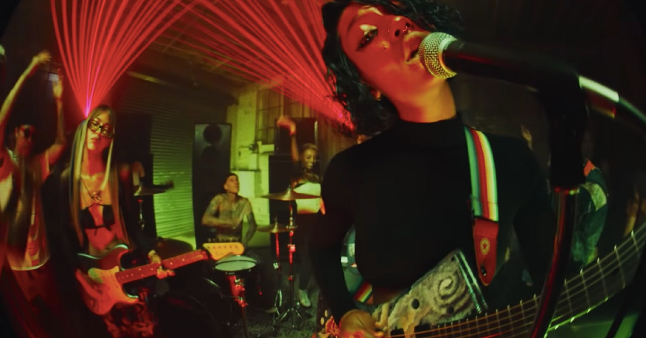 Willow T R A N S P A R E N T S O U L (video)