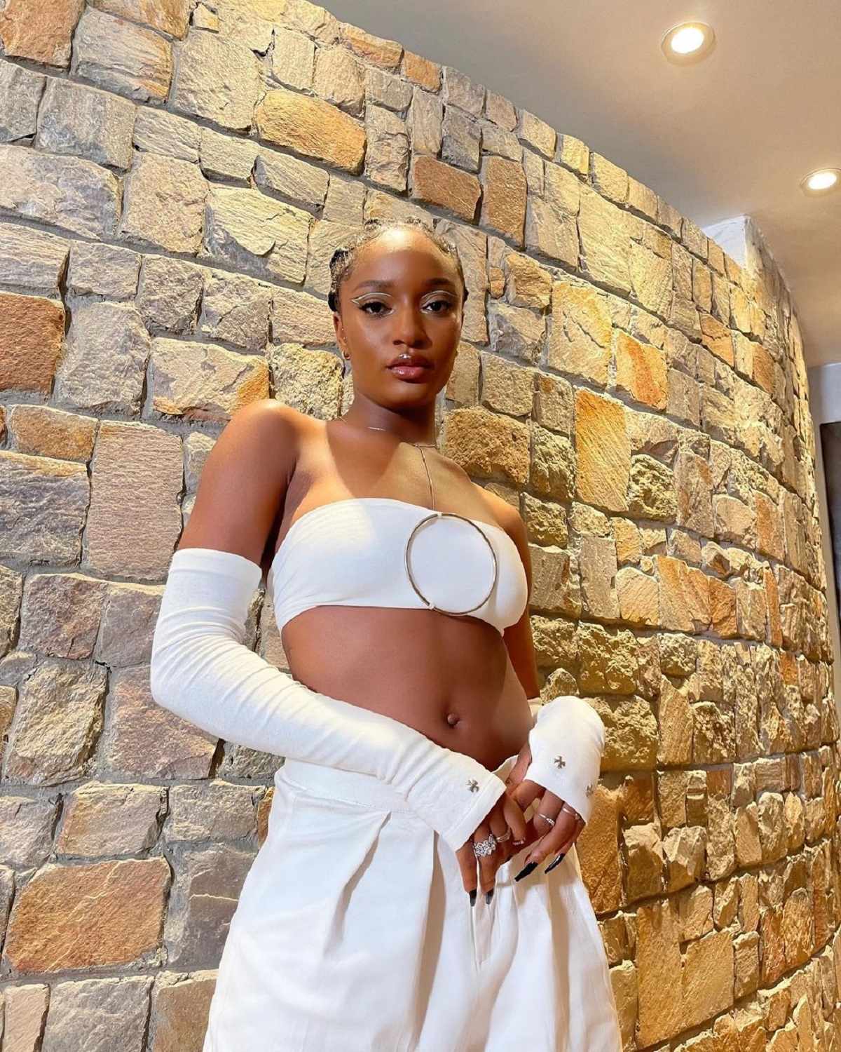 19 & Dangerous Arya Starr