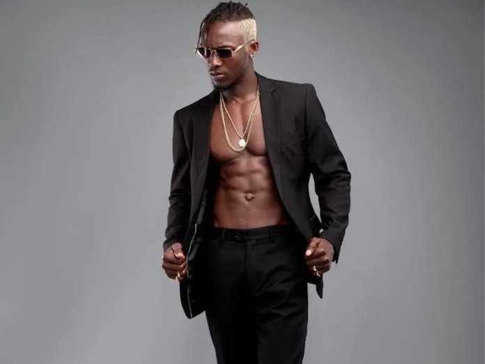 A90b6b94 Kiaani 696x523