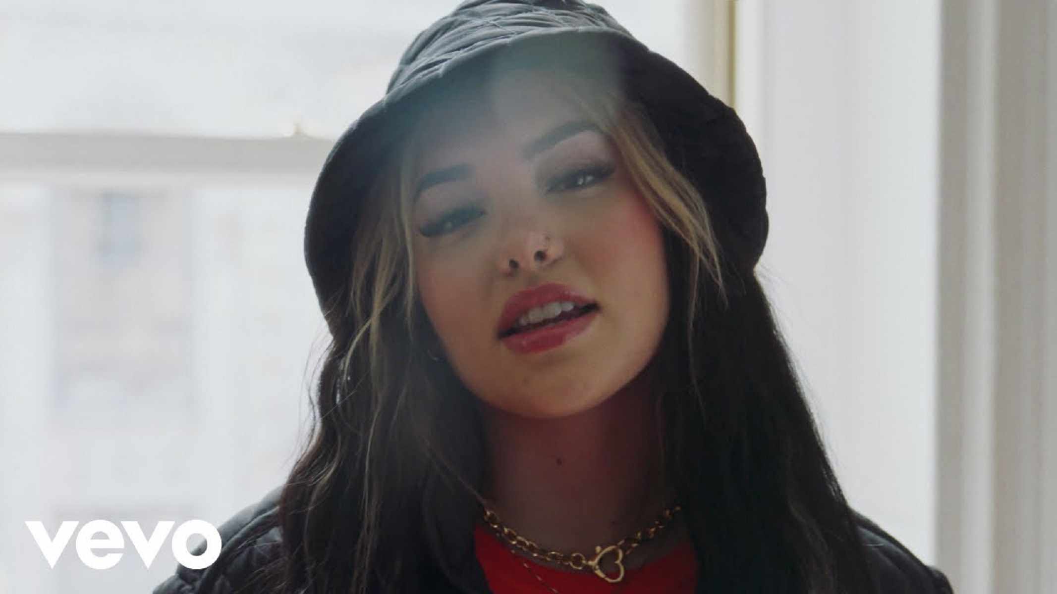 Lauren Spencer Smith Fingers Crossed