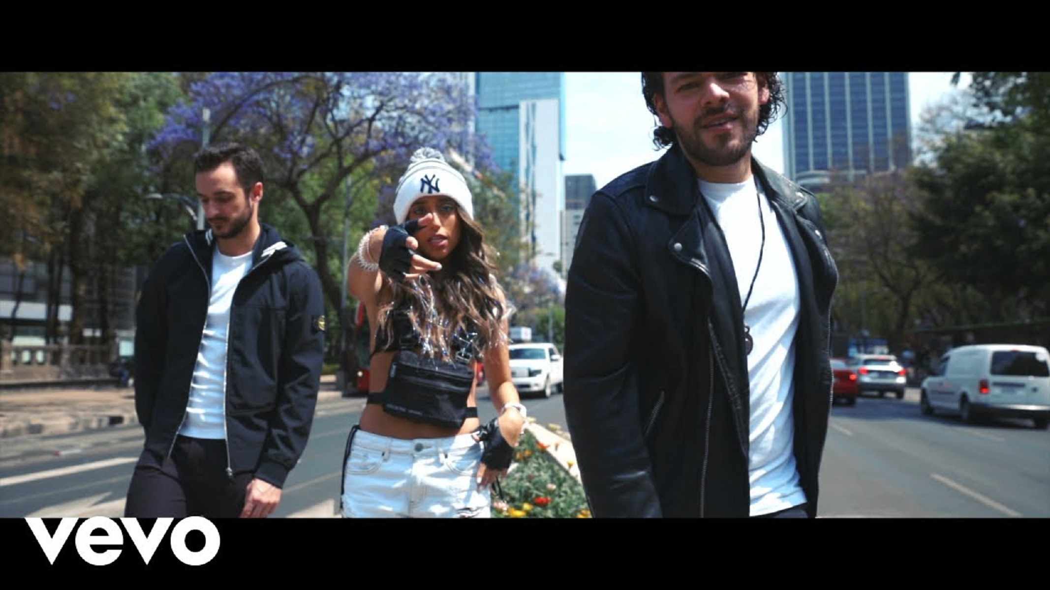 Jafú, Nicole Favre Volando Bajito