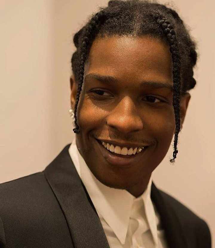 6899d030 5f4c 4ab0 98bd 95dcaf943994