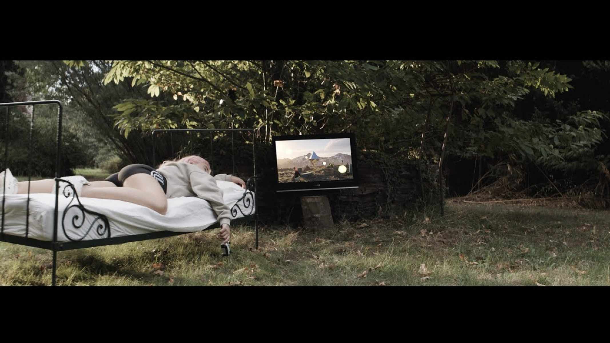 Clean Bandit & French The Kid Sad Girls