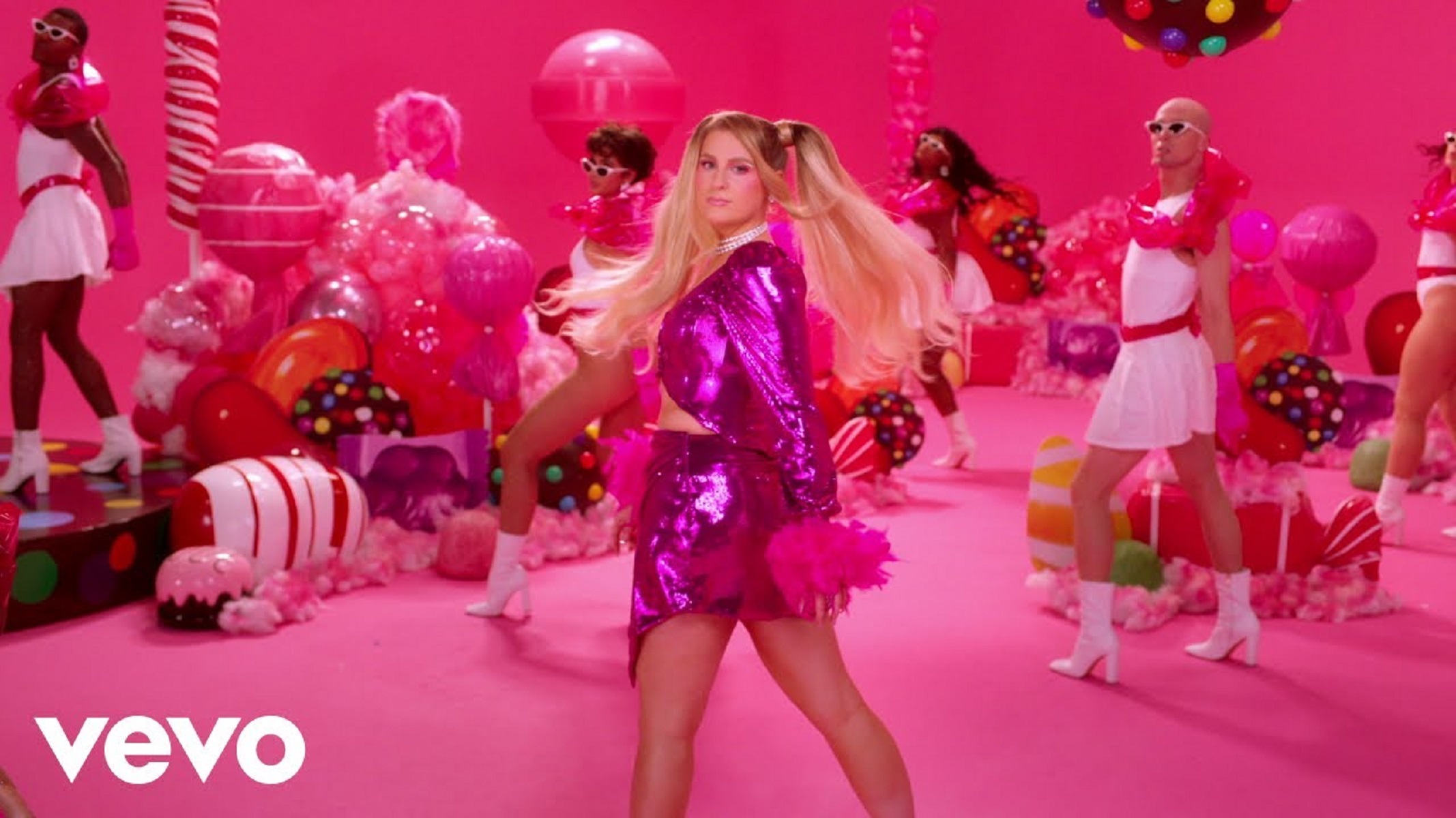 Meghan Trainor Made You Look (again)