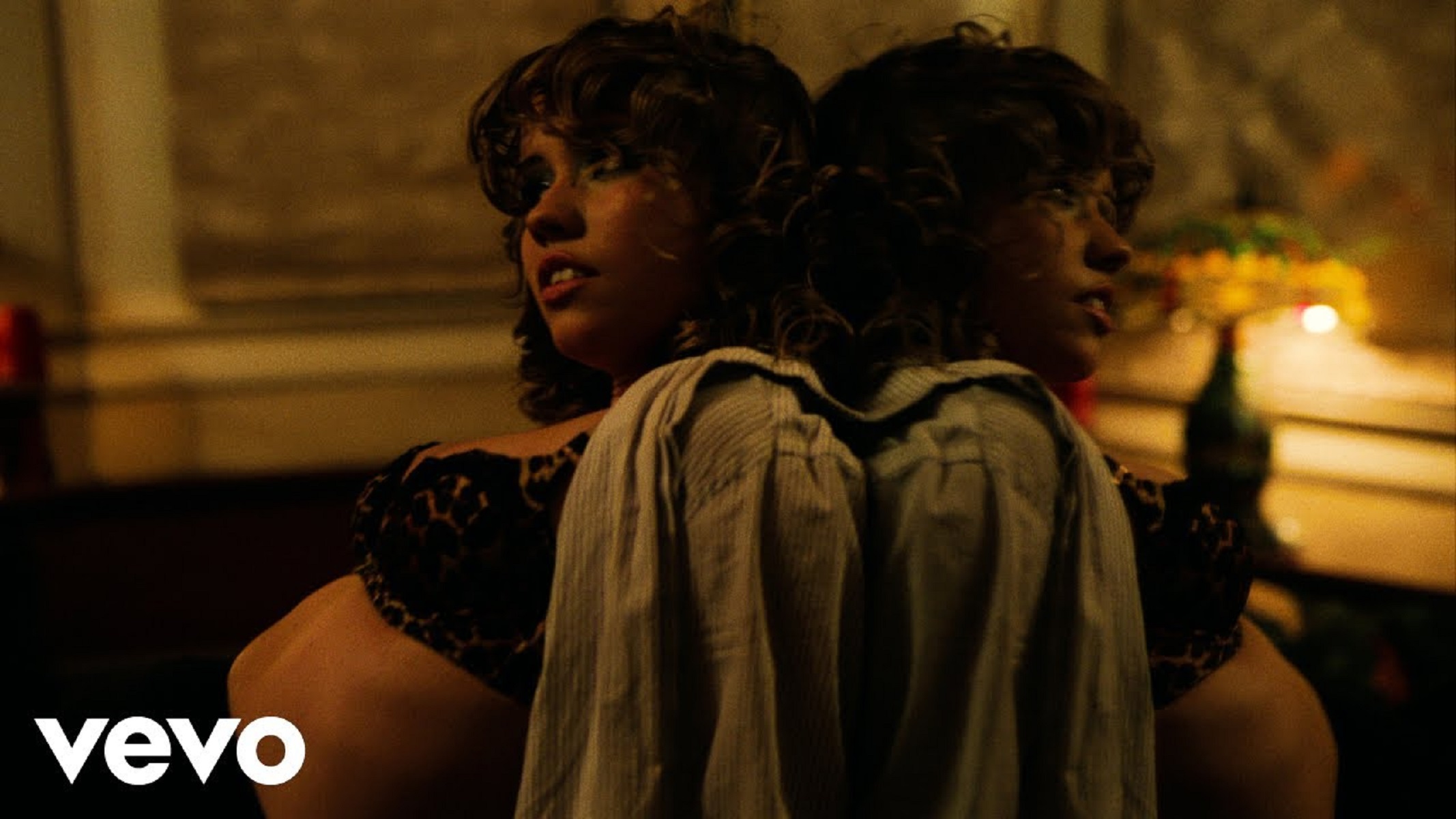 Oliver Heldens, Karen Harding Oops