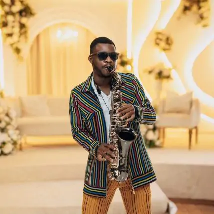 99062489 86cc 4b76 94e4 4635d68bdb4c 429x600 1 429x430