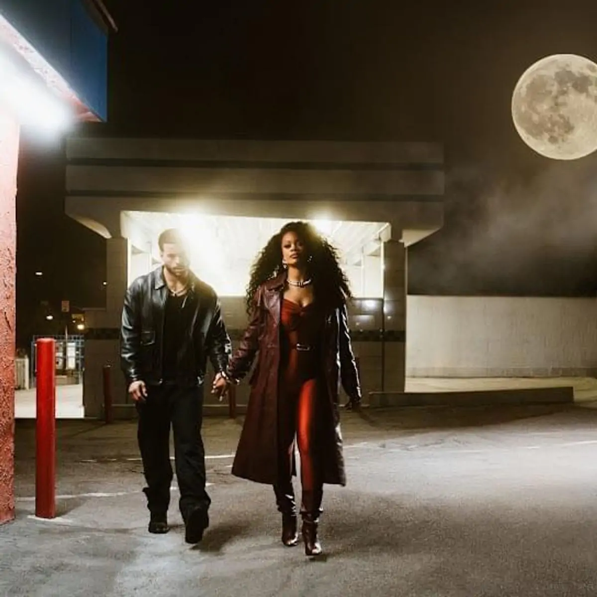 ari lennox under the moon