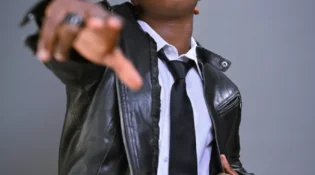 Boi Roya – Artist Biography