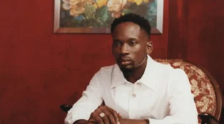 Mr Eazi – Bus Stop (Lyrics)