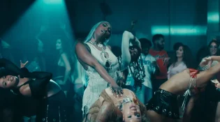 Aya Nakamura – No Stress (Song, Music Video)