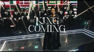 Sunmisola Agbebi – The King Is Coming (Song, Music Video)