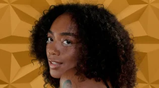 UMI Reimagines a Classic with “This Christmas” for Apple Music’s Carols Covered