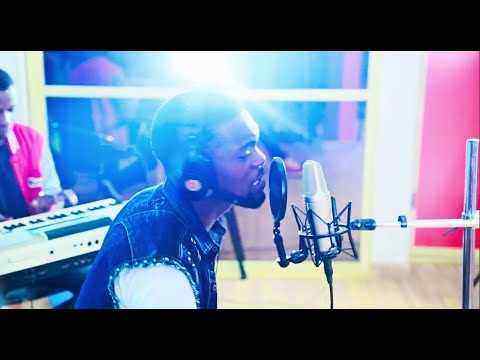 Download Video: Simi Essay – Roin Roin |[@simiessay] - Click to play