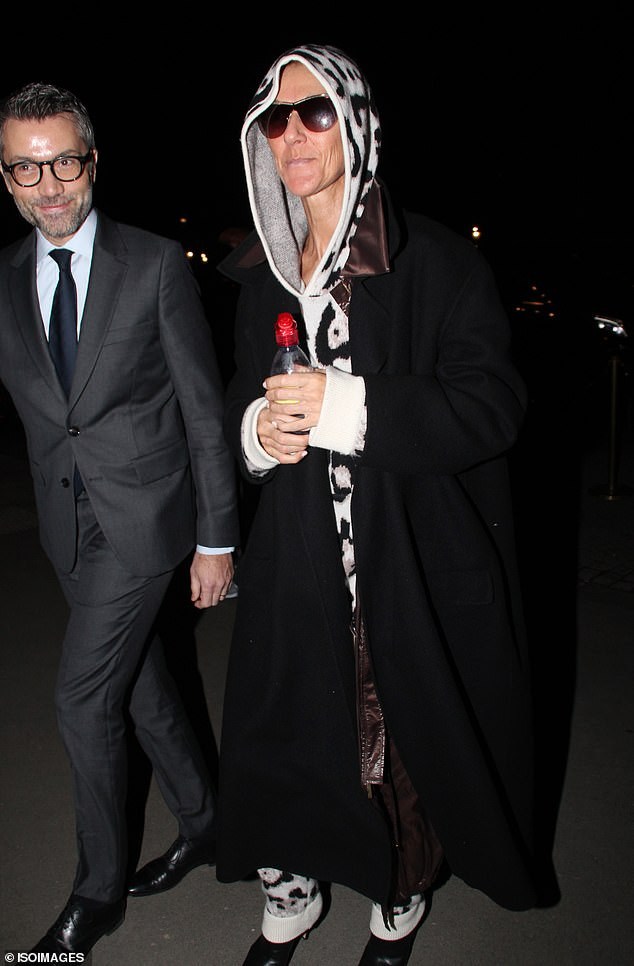 5c46fa5f2ef05 Entertainment Gists Foreign General News Lifestyle & Fashion News Photos 