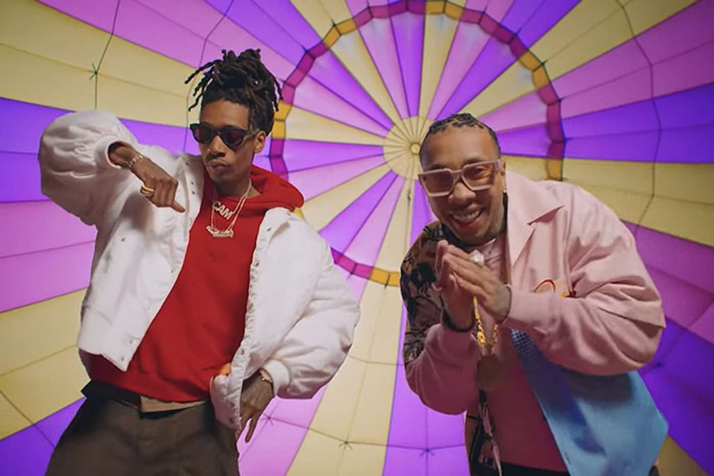 Wiz Khalifa Contact (ft. Tyga)