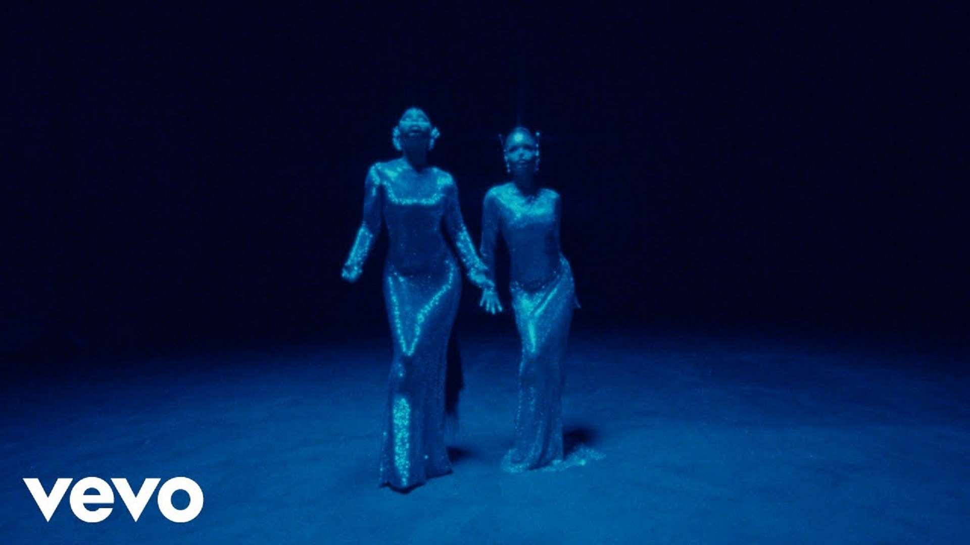 Chloe & Halle Ungodly Hour