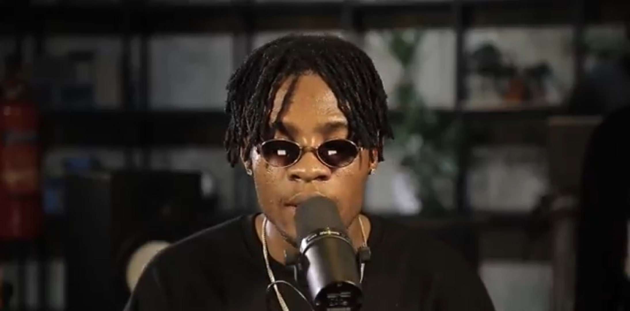 Joeboy Performs Songs From “somewhere Between Beauty & Magic” On Deezer Live