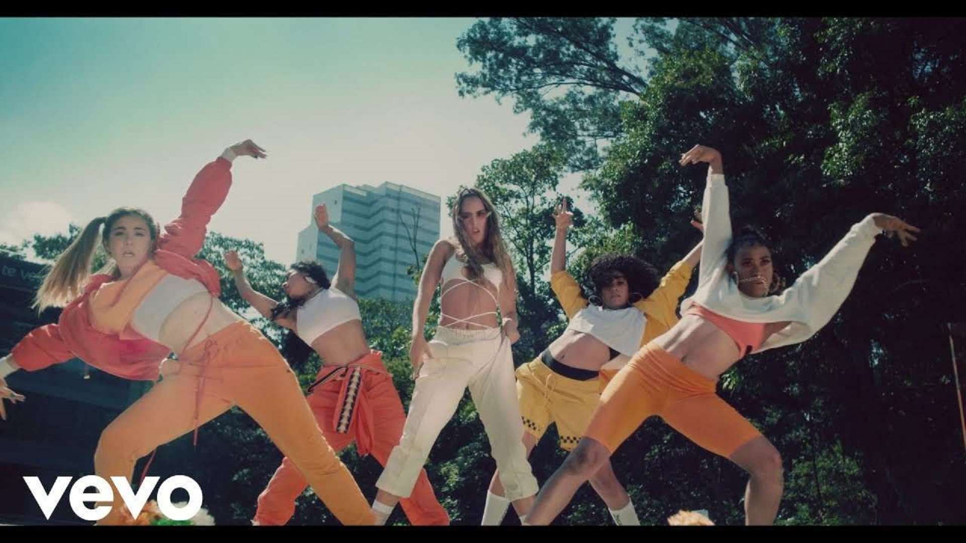 R3hab, Luis Fonsi, Sean Paul Pues