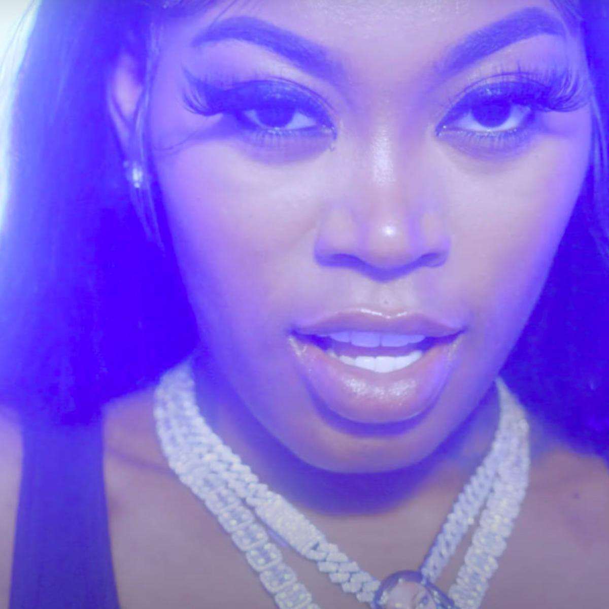 Asian Doll Who Want Smoke