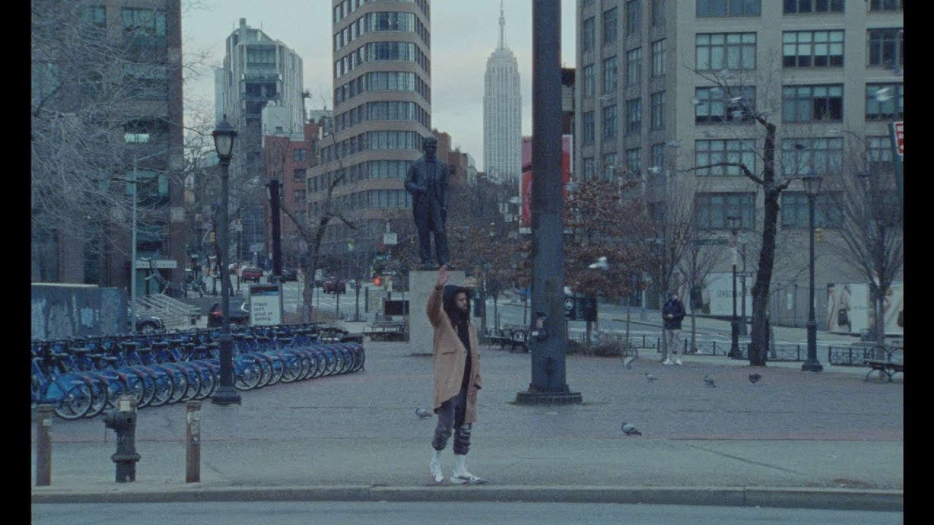 J. Cole P U N C H I N ' . T H E . C L O C K