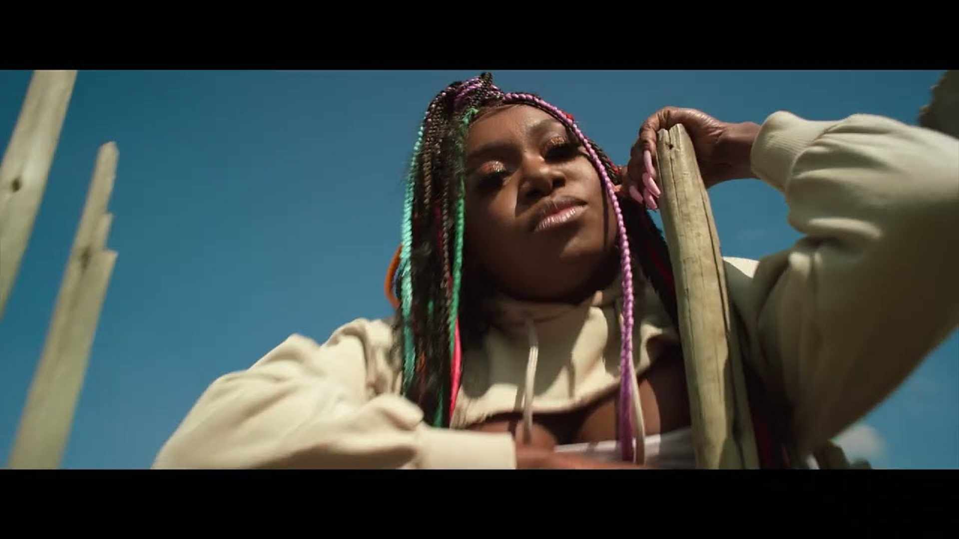 Niniola Too Sweet (video)