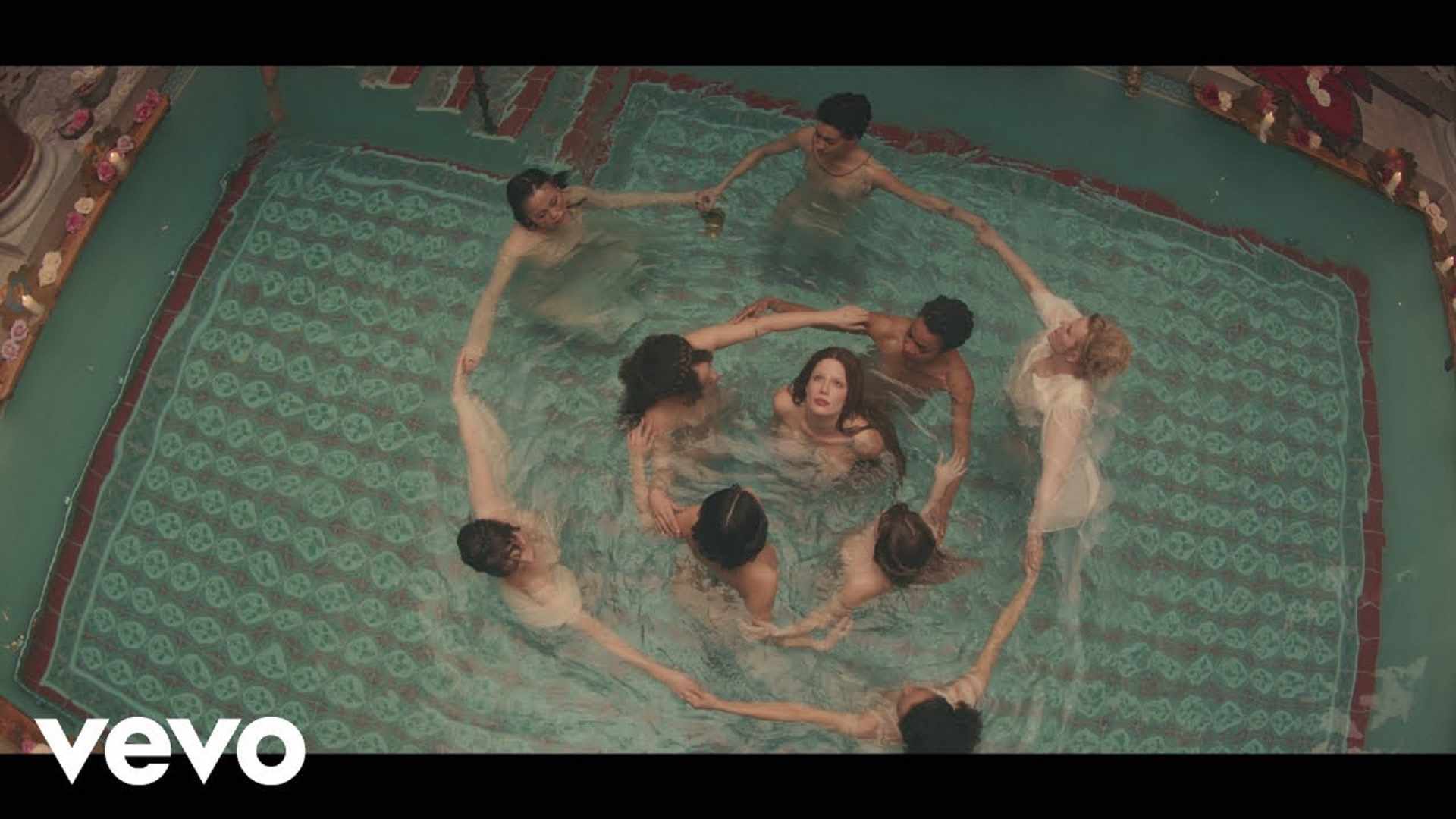 Halsey I Am Not A Woman, I'm A God