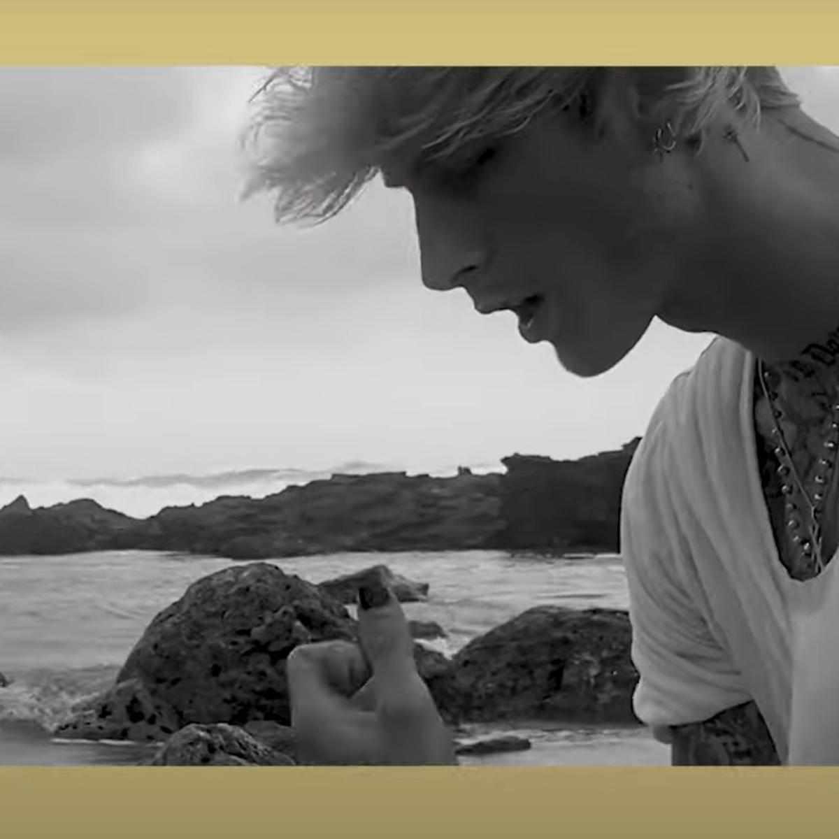 Machine Gun Kelly Swim Good