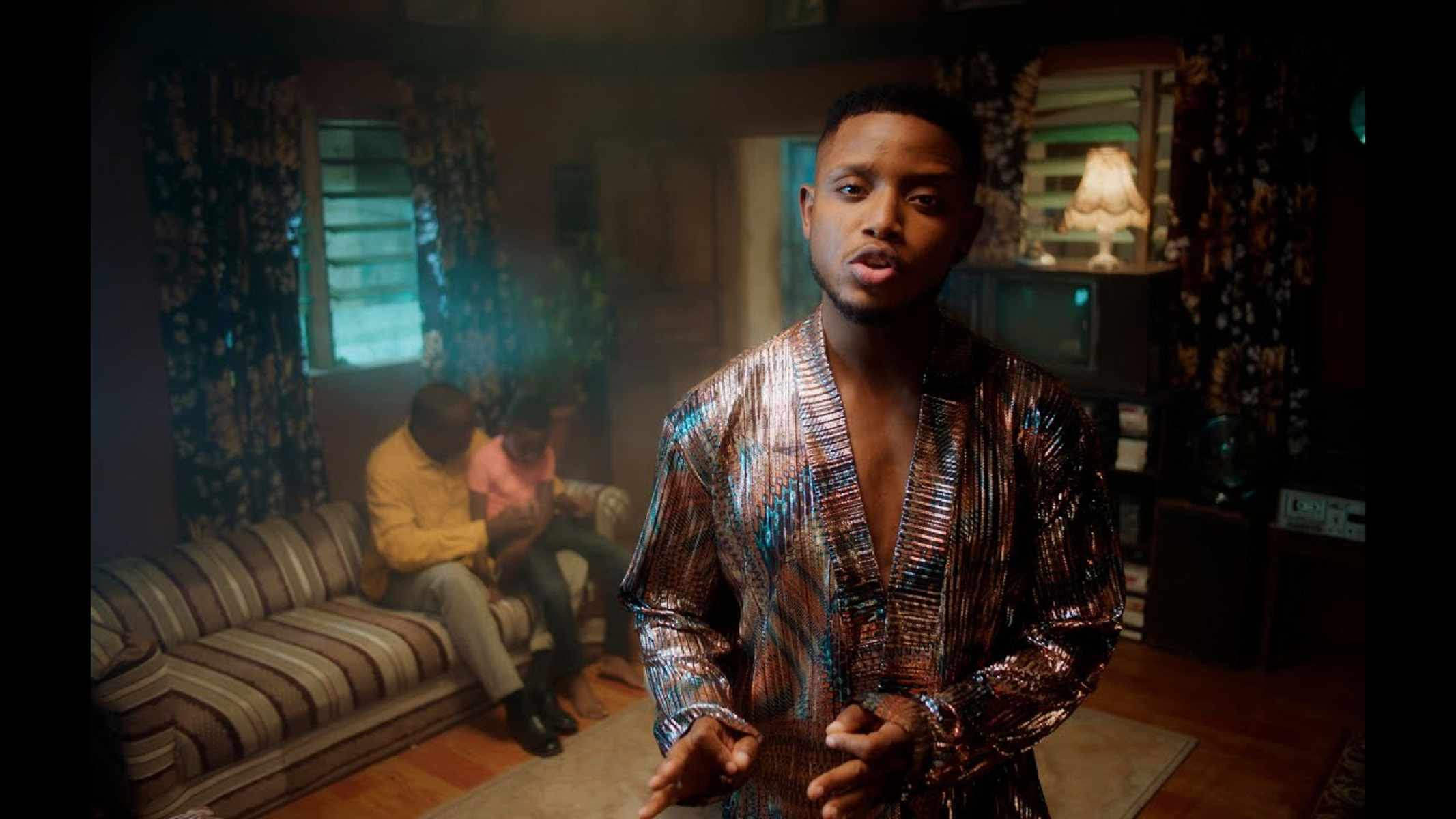 Chiké Nwoke Oma (video)