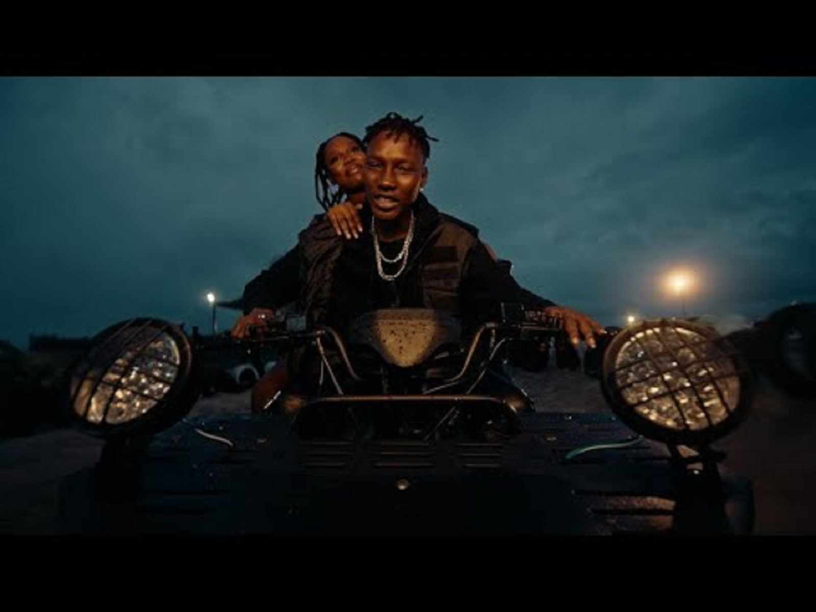 Zinoleesky Call Of Duty (video)