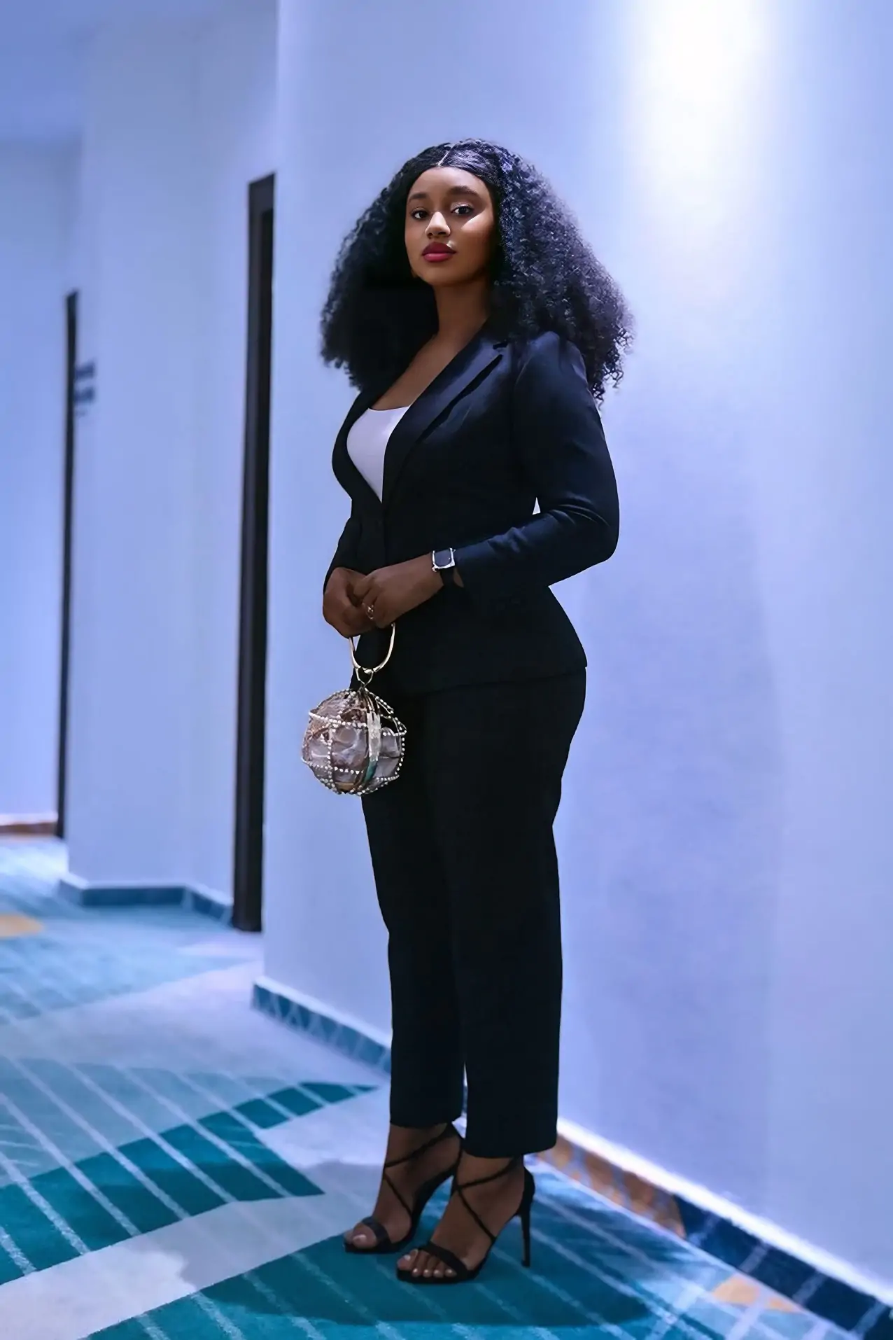 facetune 13 10 2025 08 23 13